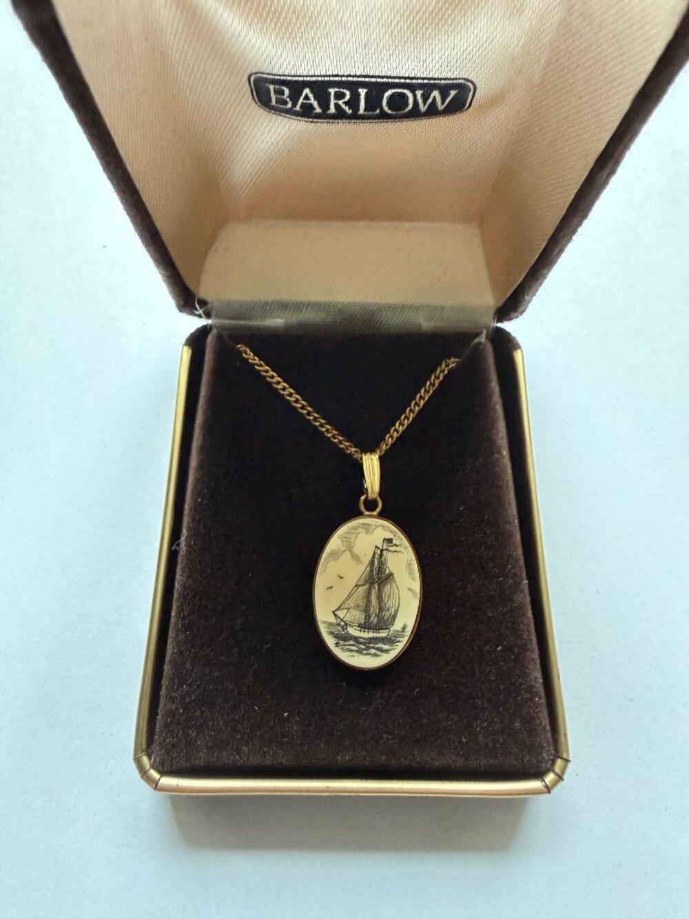 Vintage Barlow Scrimshaw Engraved Necklace with Box
